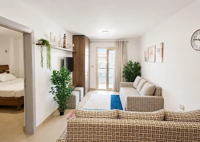 Edelma Sahl Hasheesh - Modern 1br With Rooftop Pool King Bed & Fast Wifi شقة