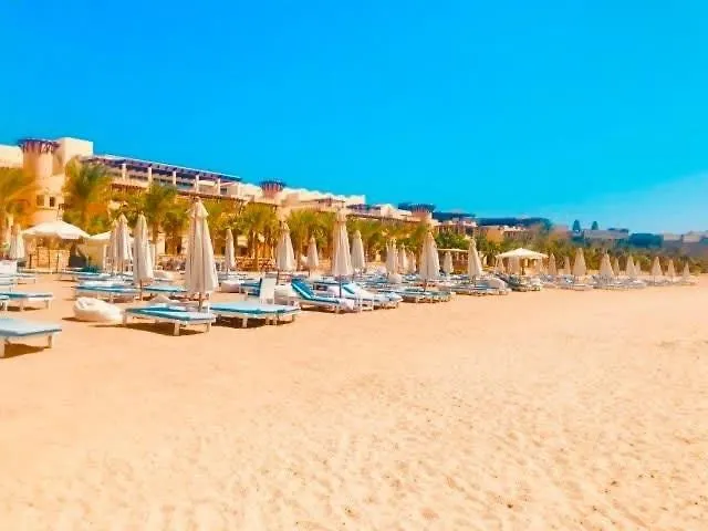 Edelma Sahl Hasheesh - Modern 1br With Rooftop Pool King Bed & Fast Wifi شقة