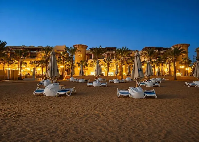 Edelma Sahl Hasheesh - Modern 1br With Rooftop Pool King Bed & Fast Wifi